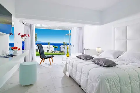 Dimitra Beach Hotel & Suites in Karaoulanis Beach Hotel, foto 11