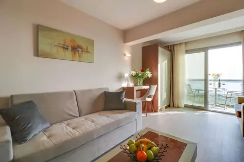 Palace Hotel in Δήμος Γλυφάδας — foto 11