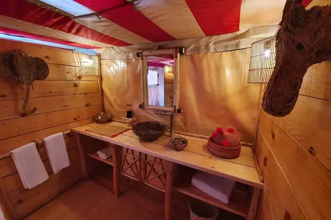 Nkhila Lodge Agafay Desert Private Camp in Lalla Takarkoust ⵍⴰⵍⵍⴰ ⵜⴰⴽⵔⴽⵓⵙⵜ للا تكركوست — foto 5