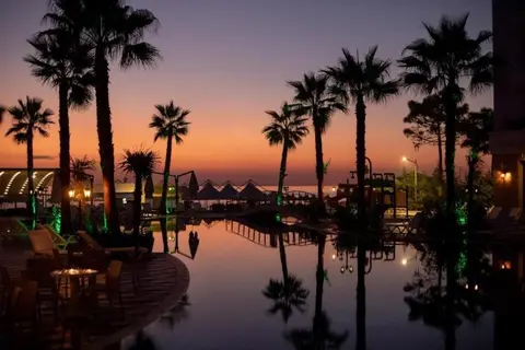 Grand Blue Fafa Resort in Golem, foto 3