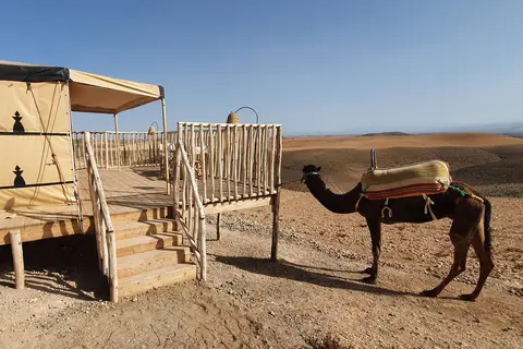 Nkhila Lodge Agafay Desert Private Camp in Lalla Takarkoust ⵍⴰⵍⵍⴰ ⵜⴰⴽⵔⴽⵓⵙⵜ للا تكركوست — foto 15