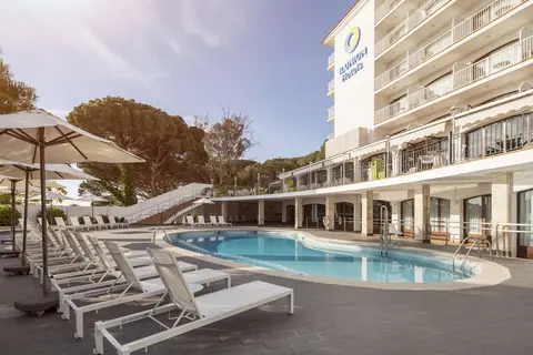 Hotel Ilunion Caleta Park in Sant Feliu de Guíxols