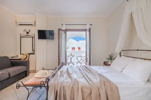 Epavlis in Δημοτική Ενότητα Θήρας — foto 27