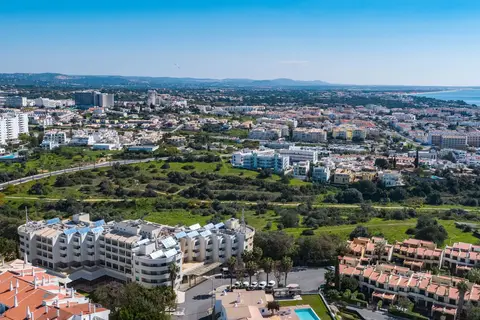Holiday Inn Algarve Albufeira by IHG in Albufeira — foto 2
