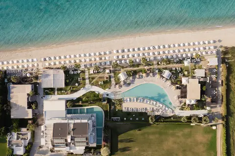 Blue Carpet Luxury Suites in Πευκοχώρι — foto 21