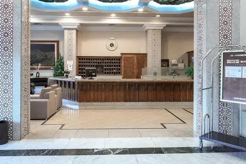 Hotel Zentral Mayoral in Toledo — foto 24