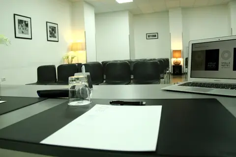 Stelle Hotel The Businest in Napels — foto 25