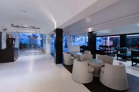 Samira Club in منارة الحمامات — foto 19