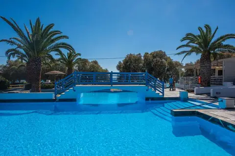 Zefiros Beach Hotel in Μυκάλη — foto 3