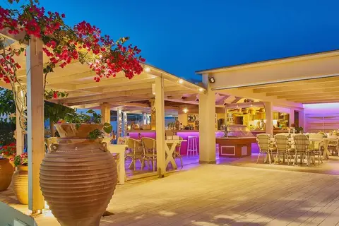 Golden Bay Hotel in Δημοτική Ενότητα Μαλίων — foto 11
