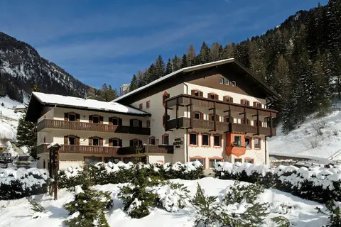 Hotel Alpino Plan in Moos in Passeier - Moso in Passiria