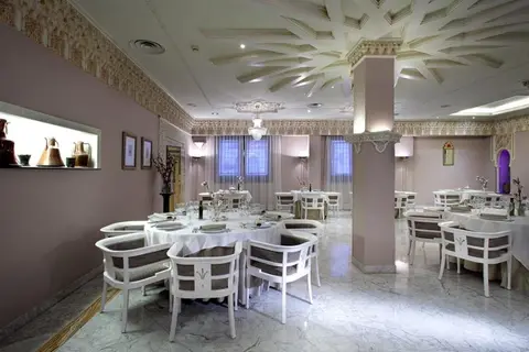 Hotel Abades Benacazon in Benacazon — foto 3