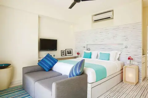Holiday Inn Resort Kandooma Maldives in Holiday Inn Resort - Reception — foto 16
