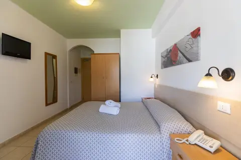 Hotel Marinella in Ricadi — foto 12