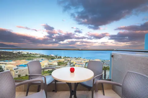 Grand Blue Beach Hotel in Καρδάμαινα — foto 5