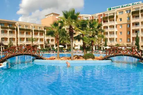 Protur Badia Park Aparthotel in Sant Llorenç des Cardassar, foto 26