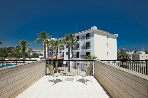 Tsokkos Gardens Hotel in Παραλίμνι — foto 20