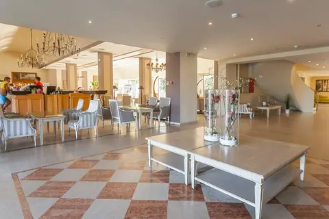 Olympian Bay Grand Resort in Λεπτοκαρυά — foto 26