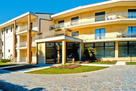 Nettuno in Peschiera del Garda — foto 2