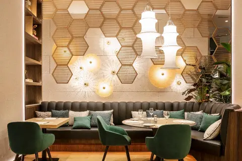 Hotel ILUNION Valencia 4 in Valencia — foto 3