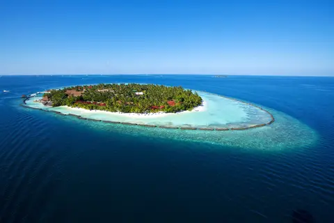 Kurumba Maldives in Vihamanaafushi — foto 10