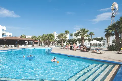 Papantonia Hotel in Παραλίμνι — foto 22