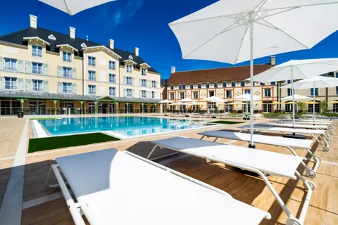 Disneyland Paris per auto - Staycity Aparthotels near Disneyland Paris in Coupvray