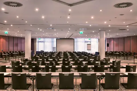 Ramada by Wyndham Dresden in Dresden, foto 17