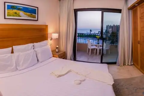 Sky View Suites Hotel in الهضبه — foto 5