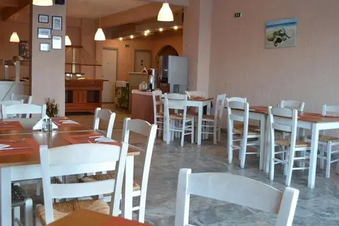 Sunset Beach Hotel in Δημοτική Ενότητα Γουβών — foto 24