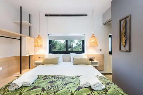T Hotel Premium Suites in Vlichada, foto 16