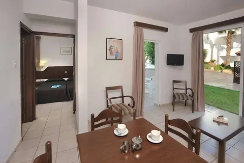 Petrosana Hotel & Appartementen in Ayia Napa, foto 6