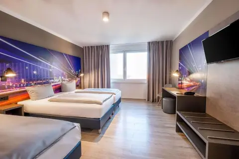 Hotel Berlin Lichtenberg in Berlijn — foto 16