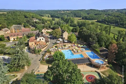 Camping Les Grottes De Roffy in Sainte-Nathalène — foto 4