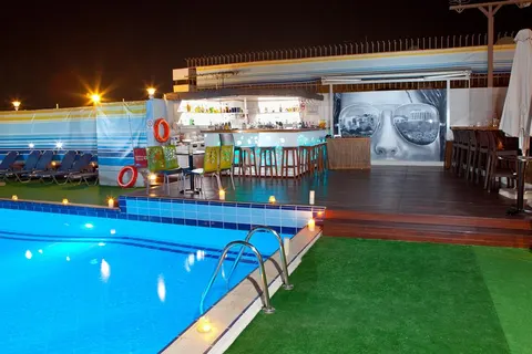 Poseidon in Municipality of Alimos — foto 4