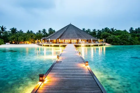 Hideaway Beach Resort & Spa in Alifushi
