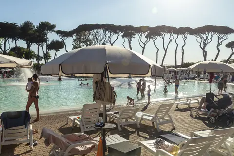Hu Park Albatros Village in San Vincenzo — foto 13