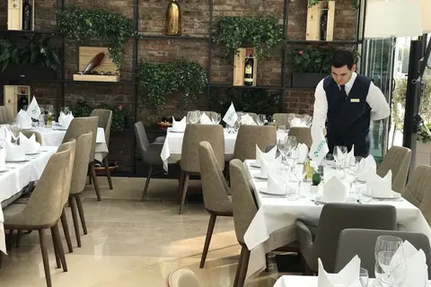 Hotel Colosseo Tirana in Tirana — foto 6
