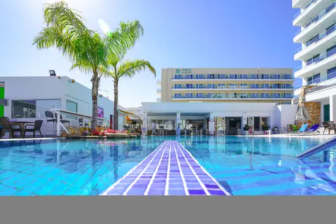 Melini Hotel Suites in Παραλίμνι — foto 4