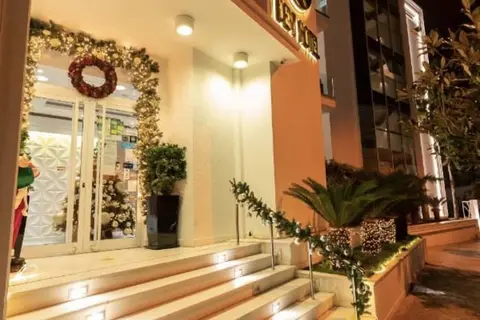 Demi Hotel in Saranda — foto 19