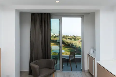 Evalena Beach Hotel in Παραλίμνι — foto 25