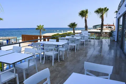 Mimoza Beach Hotel in Yeniboğaziçi — foto 14