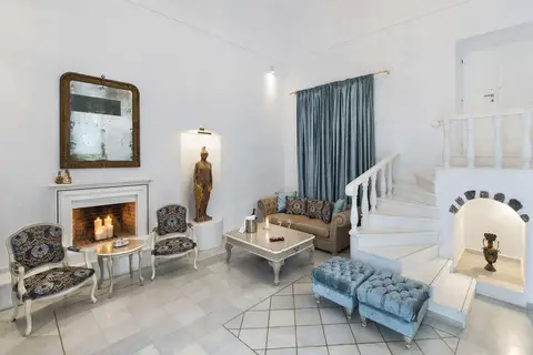 Athina Luxury Suites in Fira — foto 12