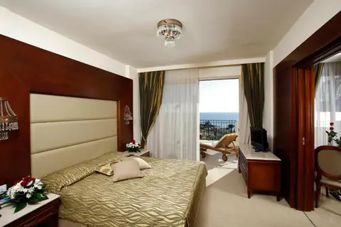 Aquamare Beach & Spa in Paphos — foto 26