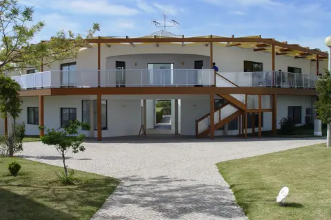 Quinta das Figueirinhas & Quintinha Village in Porches