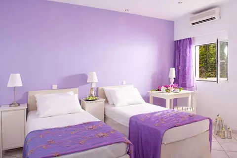 Primavera Beach Hotel in Μάλια — foto 3