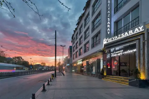 Beyaz Saray in Fatih — foto 7