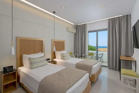 Nirvana Beach Hotel in Θεολόγος — foto 5