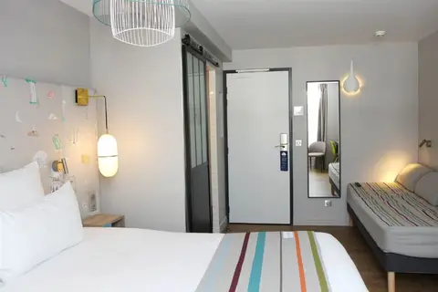 Hotel Littéraire Marcel Aymé in Parijs — foto 2
