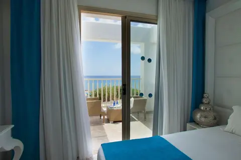 Althea Kalamies Luxury Villas in Παραλίμνι — foto 19